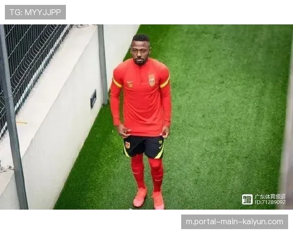 卡斯特罗普门兴右翼卫攻防均衡 归化球员丰富韩国战术选择